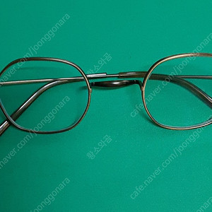어크루 익스히비션 노즈새들 안경 Exhibition 판매합니다.