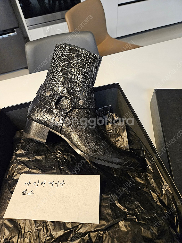 [42]생로랑 하네스 크록레더 블랙--3