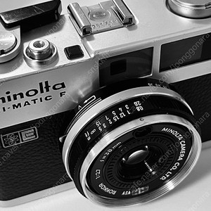 Minolta HI-MATIC F(미놀타 하이매틱 F) 필름 카메라
