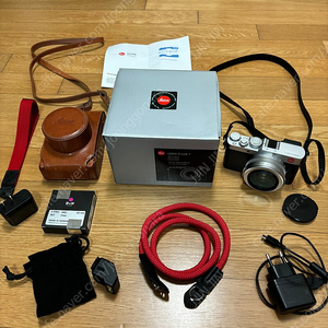 라이카 LEICA D-Lux7 판매합니다.