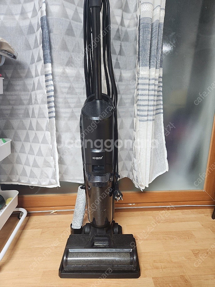 (좋은생활) 진공,물걸레 청소기 판매합니다--2