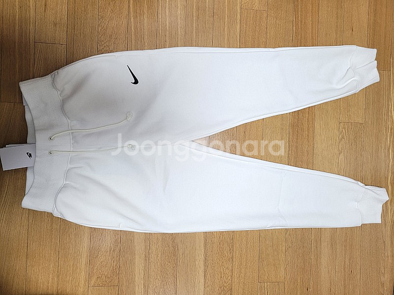 1개 새상품 S - 나이키 여성 스텐다드핏 기모 플리스 화이트 조거 팬츠 7만원에 드려요--2