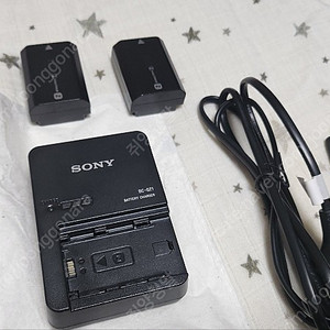 소니 Sony FZ-100 정품 배터리 및 정품 충전기 판매합니다