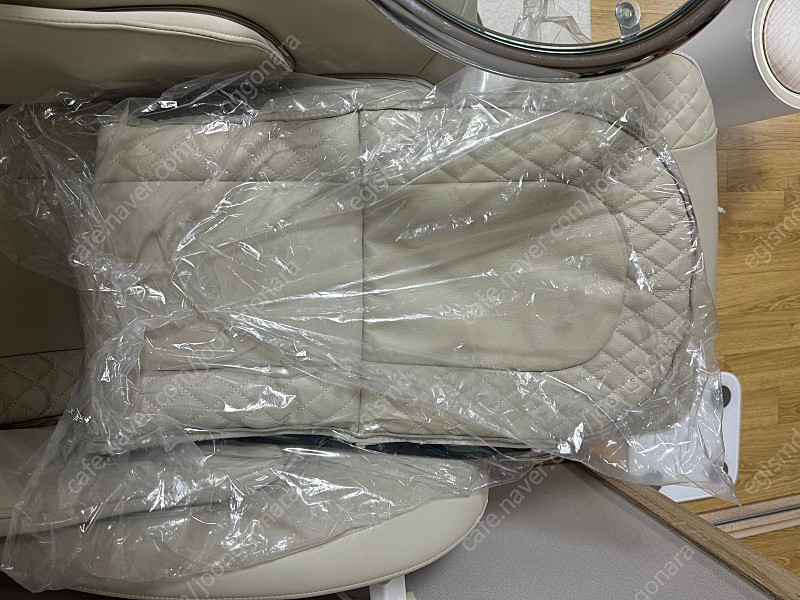 누하스 안마의자 엘더화이트 판매합니다. 이미지