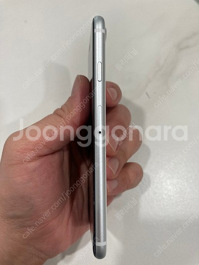 아이폰 se 2020 256 액정 파손--3