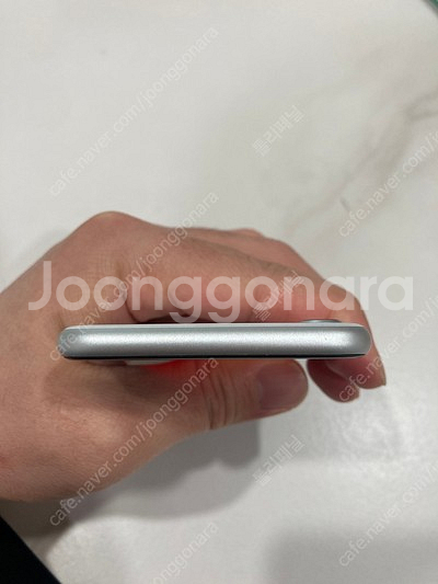 아이폰 se 2020 256 액정 파손--6