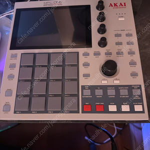 Akai mpc one retro 아카이 mpc 원 레트로 샘플러 드럼머신