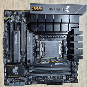 TUF gaming B650M-PLUS 메인보드 판매합니다