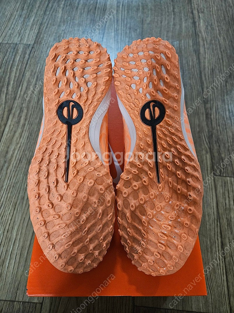 나이키 풋살화 티엠포 레전드10 아카데미 TF 265사이즈--2