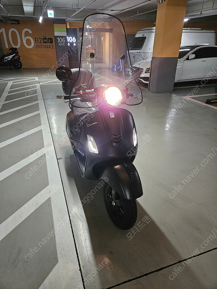 서울 성동구 19년식 베스파gts300(노떼에디션) 팝니다 이미지