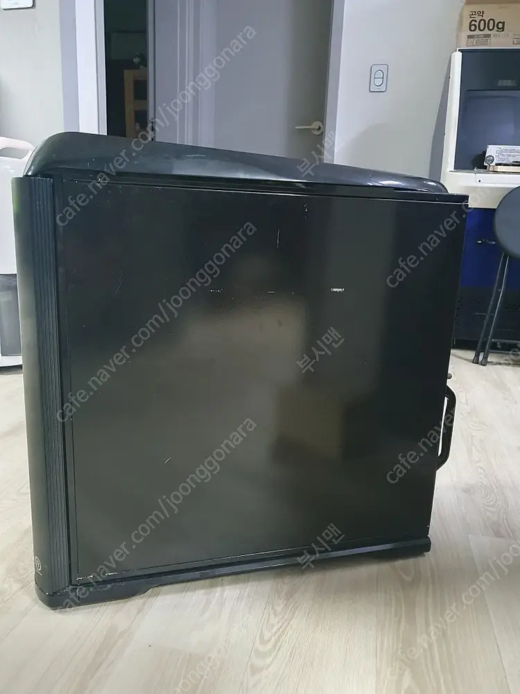 고전 써멀스테이크 아머 VH6000 빅 서버 케이스 블랙 팝니다. 튜닝 아크릴 개조 이미지