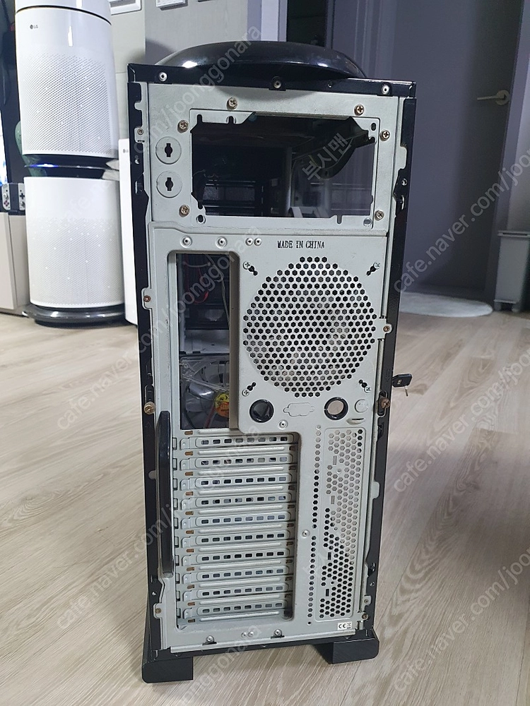 고전 써멀스테이크 아머 VH6000 빅 서버 케이스 블랙 팝니다. 튜닝 아크릴 개조 이미지