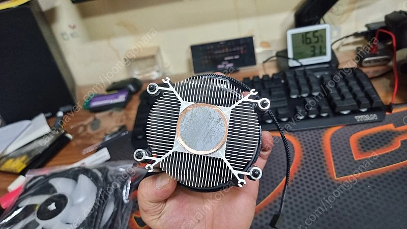 AMD 정품쿨러 미사용 이미지