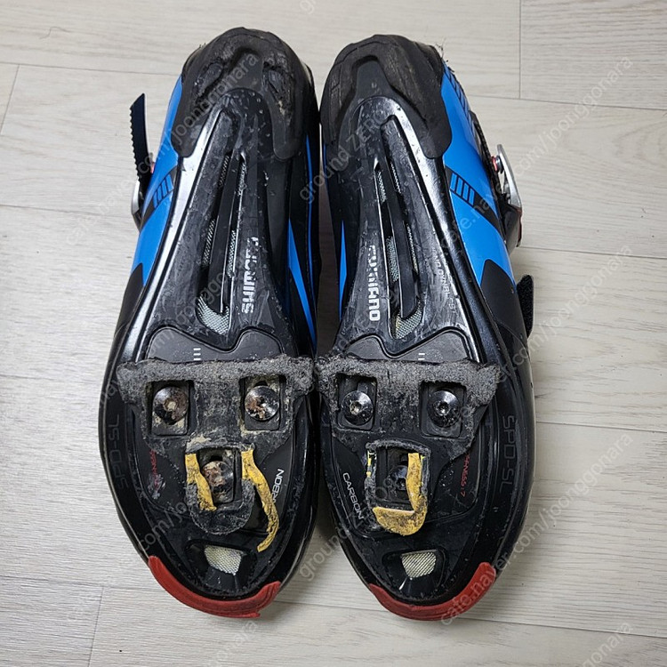 시마노 입문용 42사이즈 클릿슈즈 이미지