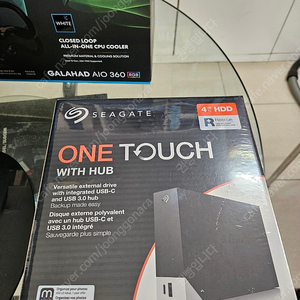 (새제품) [SEAGATE] 외장하드 One Touch Hub 데이터복구 [4TB] 팝니다