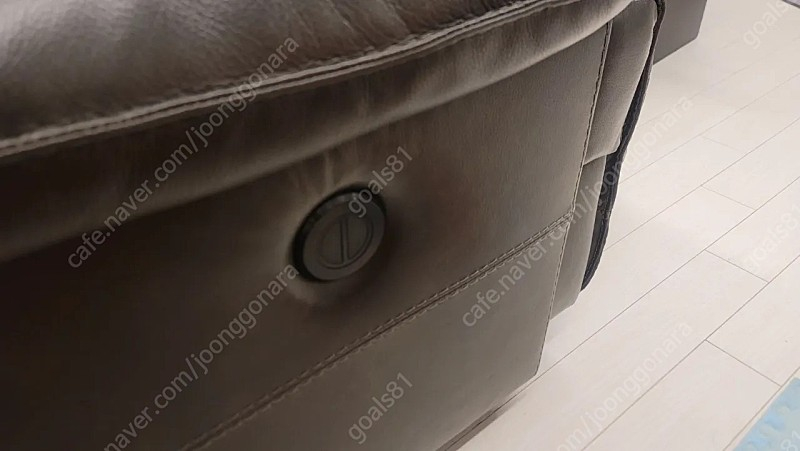 리클라이너3인 소파 이미지