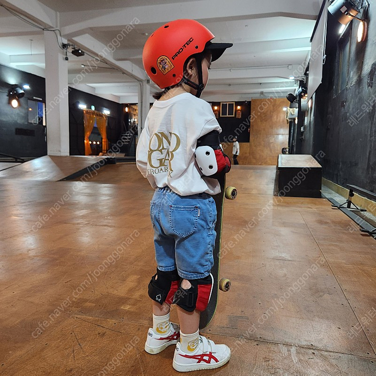 프로텍헬멧 m 사이즈 판매 합니다 이미지