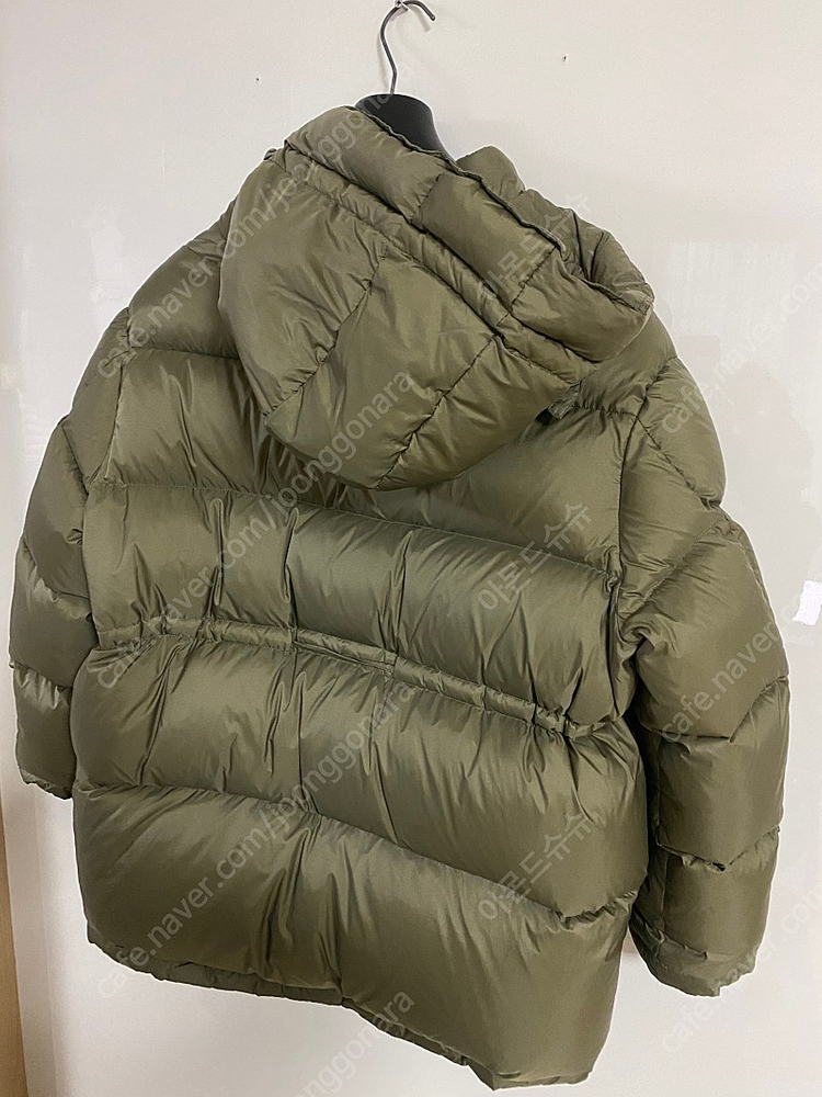 아크네 스튜디오 패딩 이미지