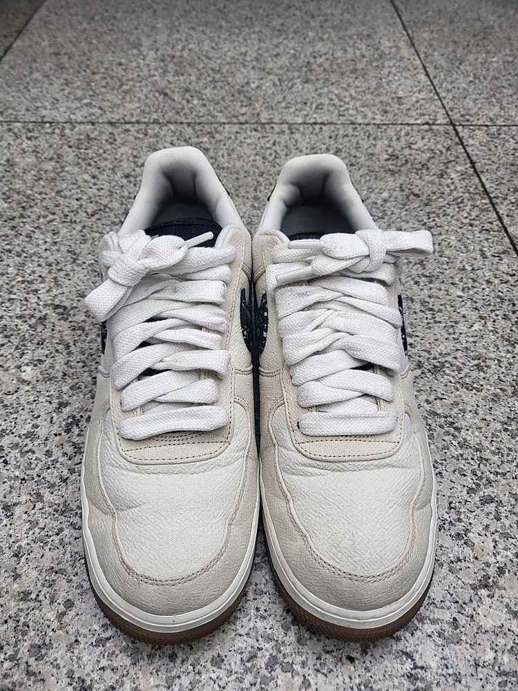 나이키 에어포스 페이즐리 스우시 이미지