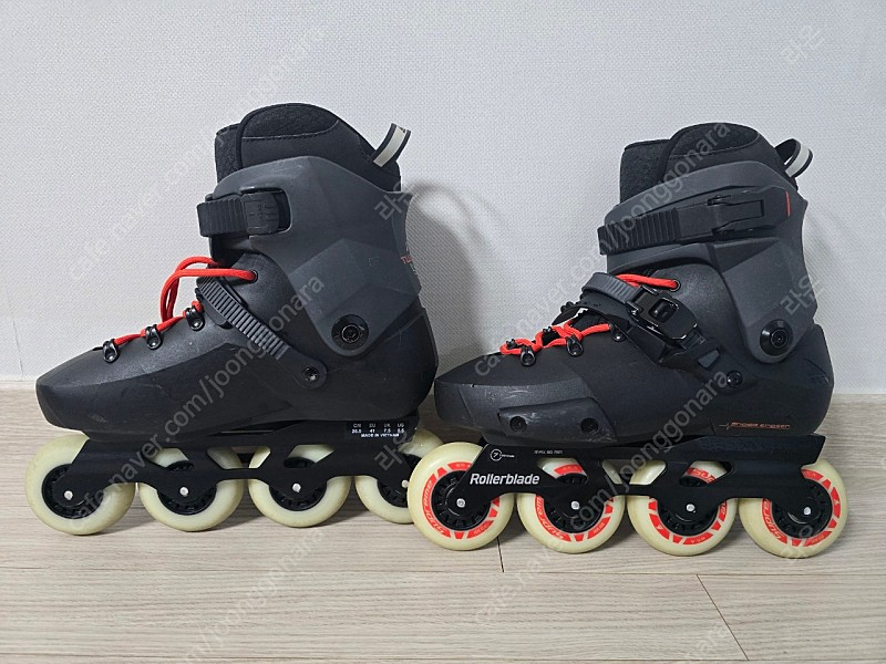 롤러블레이드 트위스터 엣지 265mm판매합니다 이미지