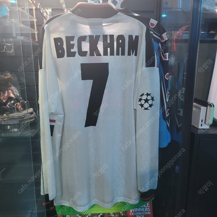 98-99 맨유 어웨이 트레블 챔스 버젼 베컴 매치원 급처 이미지