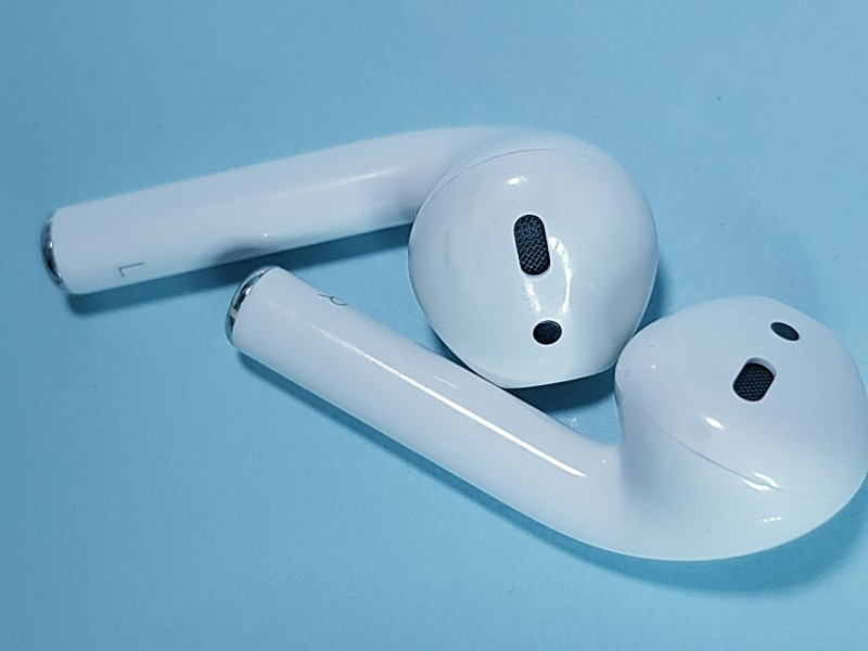 [에어팟 2세대] 빵빵한 새배터리, 박스있음(케이블x) 이미지