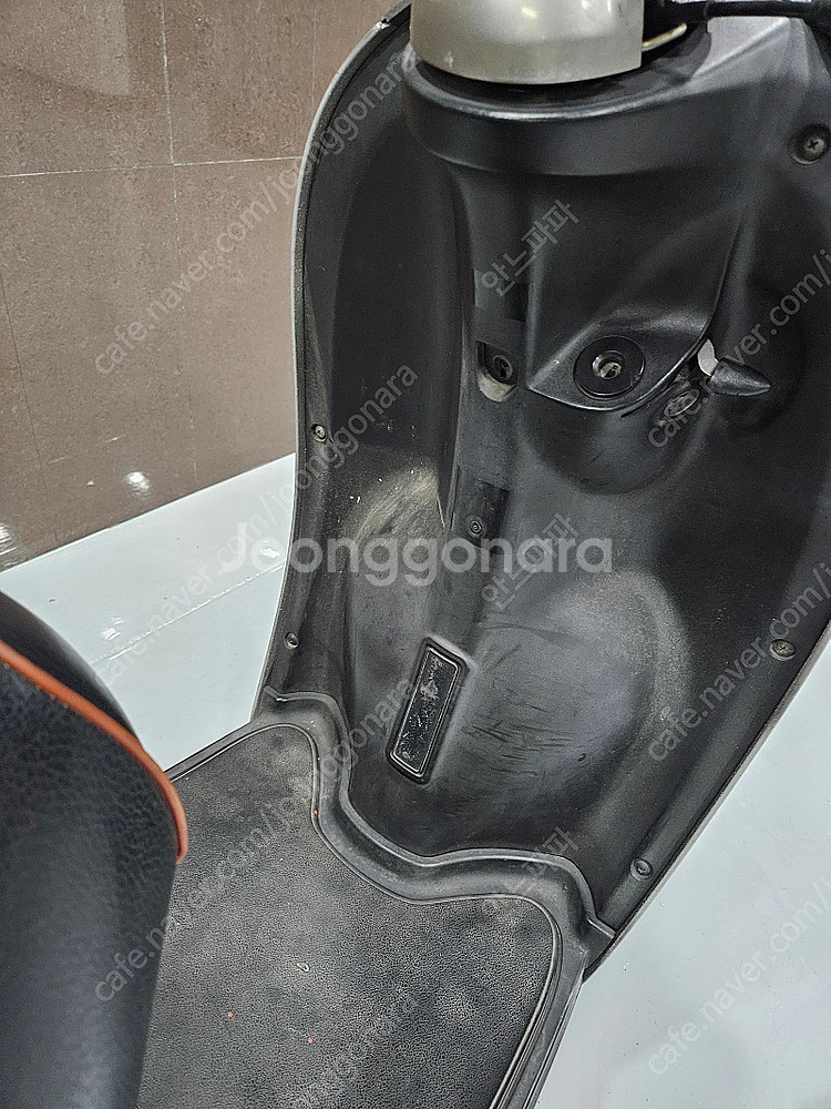 비노50cc 팝니다 (주행보다는 부품차 용도.15만원)--2