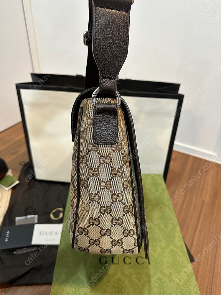 상태 A급 구찌 수프림 캔버스 메신저백 크로스백 L사이즈 팝니다 (개인) 이미지