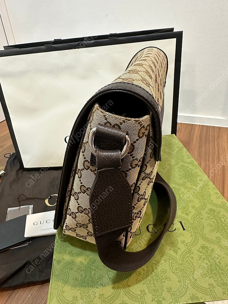 상태 A급 구찌 수프림 캔버스 메신저백 크로스백 L사이즈 팝니다 (개인) 이미지