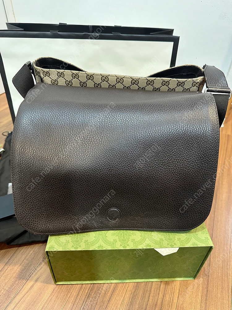 상태 A급 구찌 수프림 캔버스 메신저백 크로스백 L사이즈 팝니다 (개인) 이미지