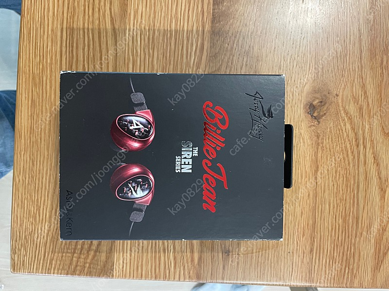 아스텔앤컨 레드 빌리진 이어폰 Astell&Kern Billie Jean 이미지