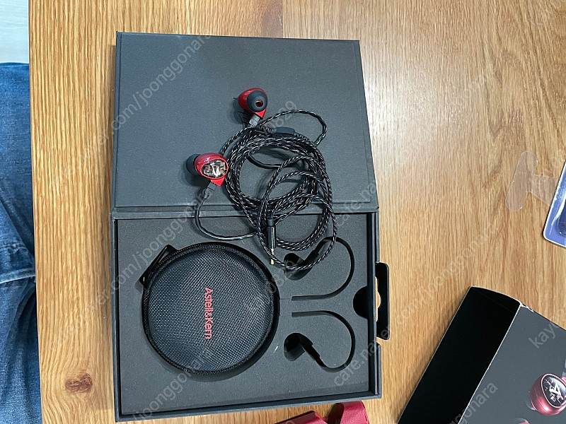 아스텔앤컨 레드 빌리진 이어폰 Astell&Kern Billie Jean 이미지