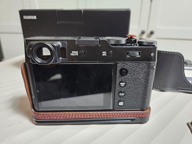 X100V 개봉신품 S 급 팝니다. (블랙색상) 이미지