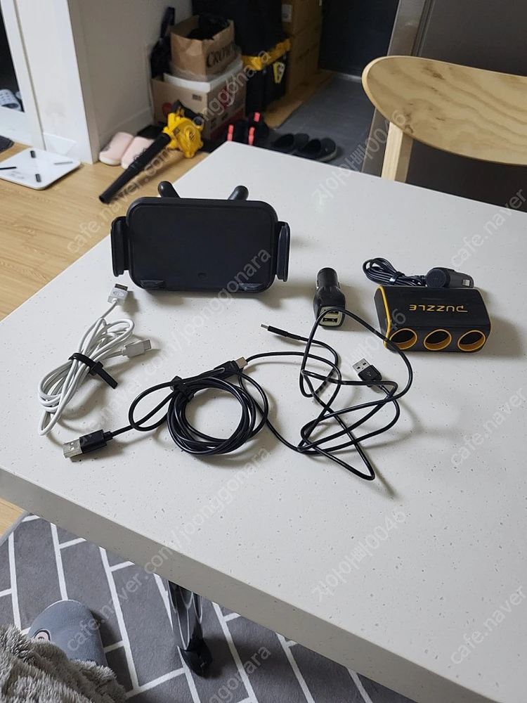 삼성정품 갤럭시 폴드 거치대 Z 폴드3 플립4 차량용 무선 충전기 EP H5300 이미지