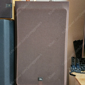 JBL L112