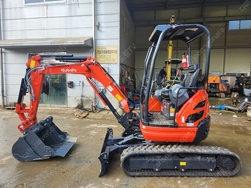 굴삭기 포크레인 구보다2톤 U20 가동시간 12시간 22년식 팝니다! 이미지