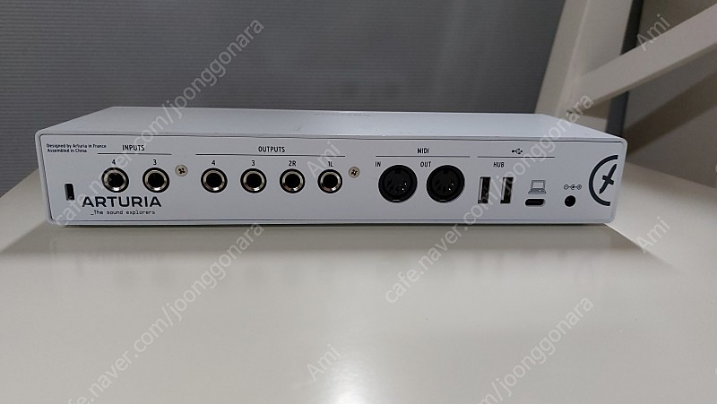arturia minifuse4 아투리아 미니퓨즈4 판매합니다. 이미지