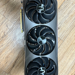 조텍 4070ti EXTREME AIRO