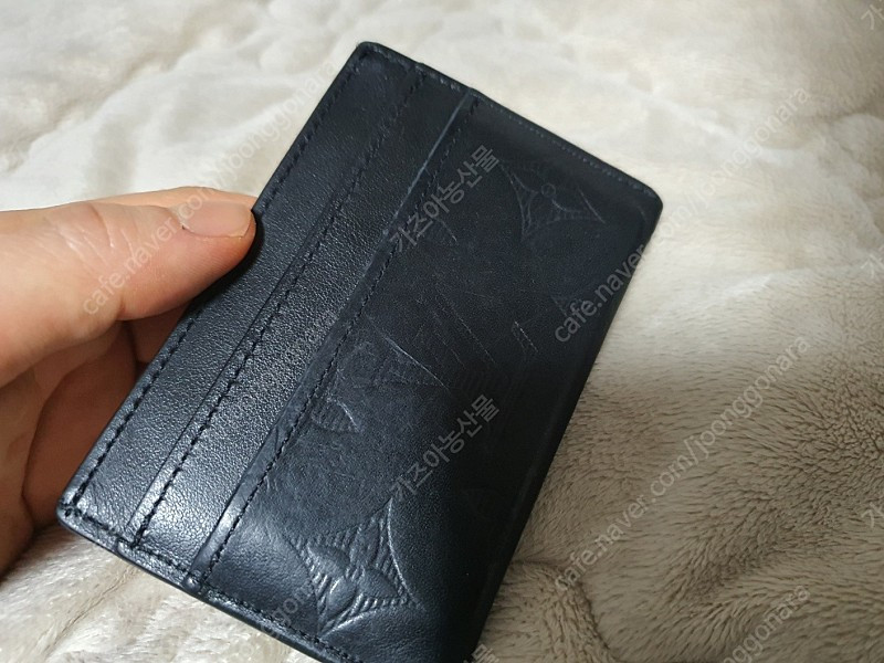 루이비통 블랙 카드지갑 사이즈 11 x 7cm 이미지