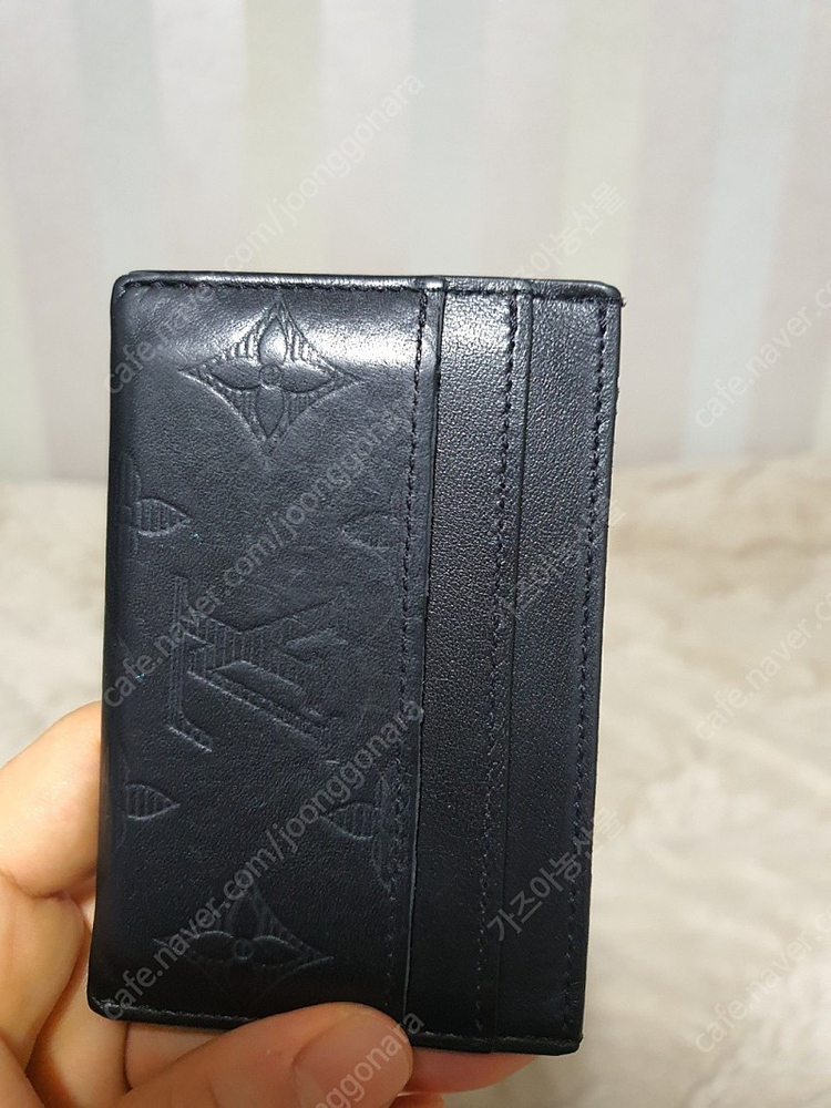 루이비통 블랙 카드지갑 사이즈 11 x 7cm 이미지