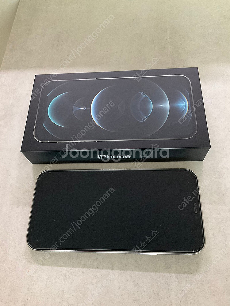 아이폰 12프로 실버 128기가 자급제폰, 배터리 86프로, 강화유리 끼워 사용--0