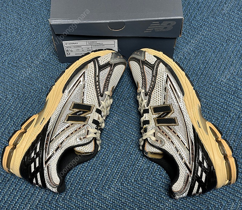 [265] 뉴발란스 1906 빈티지 그레이 메탈릭 실버(M1906RAV) 판매합니다. 이미지