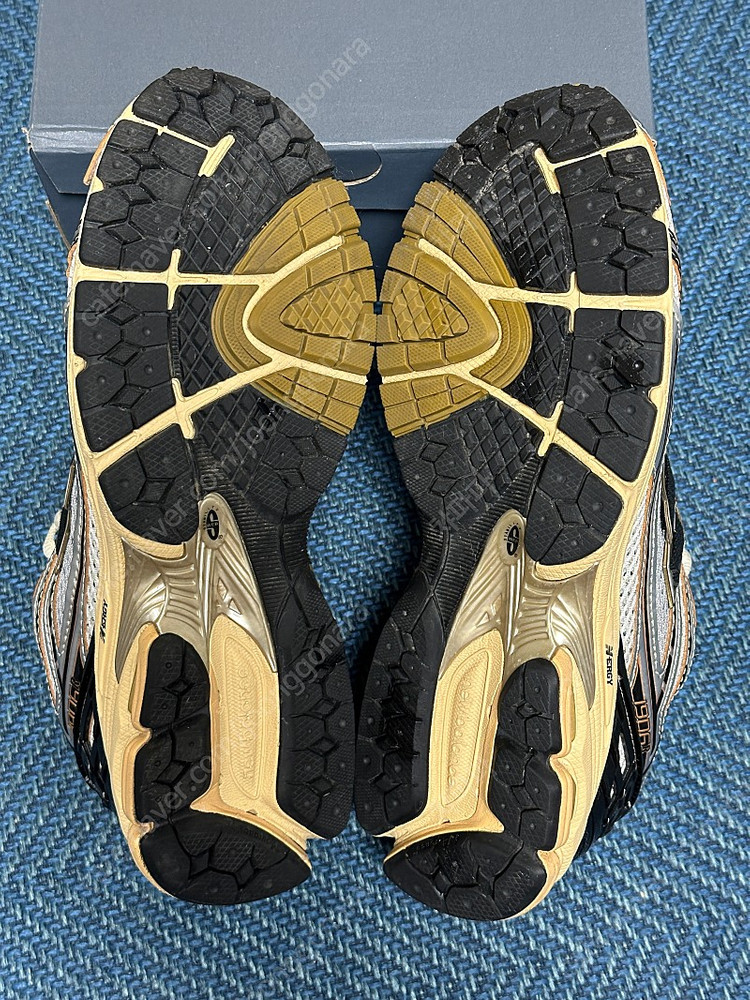 [265] 뉴발란스 1906 빈티지 그레이 메탈릭 실버(M1906RAV) 판매합니다. 이미지