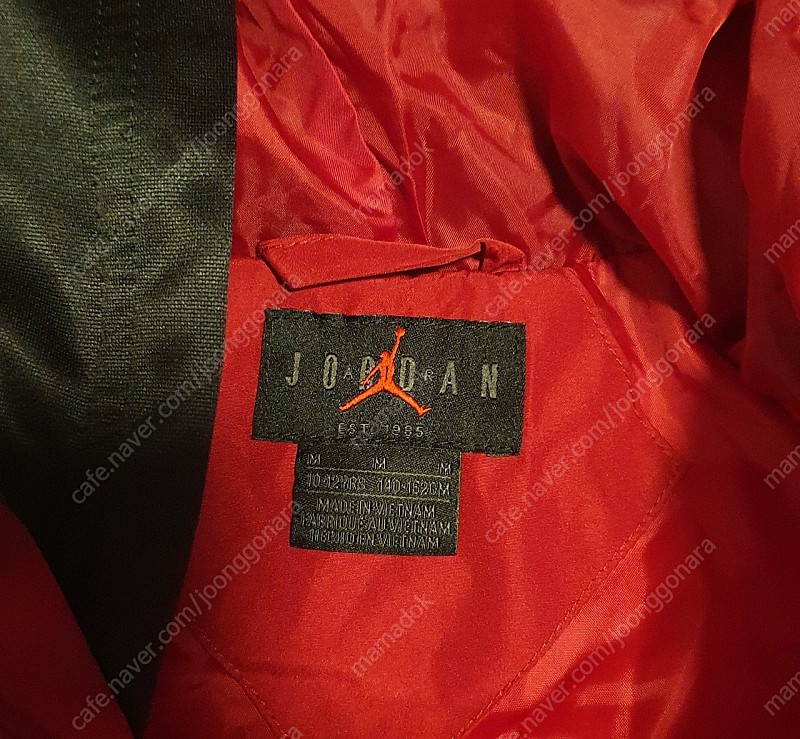 나이키조던키즈 점퍼 이미지