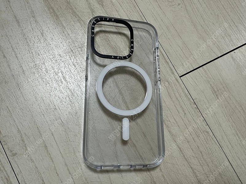 아이폰 14 pro 케이스티파이 투명 케이스 팝니다. 이미지