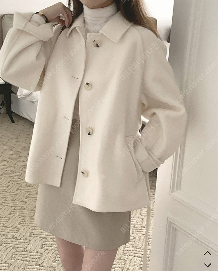 소녀레시피 로어 싱글 숏 핸드메이드 코트 크림 이미지