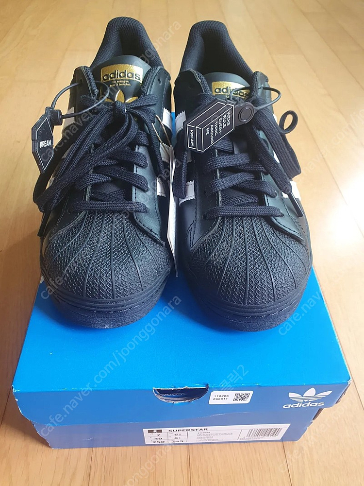 아디다스 슈퍼스타 코어 블랙 화이트 250--0