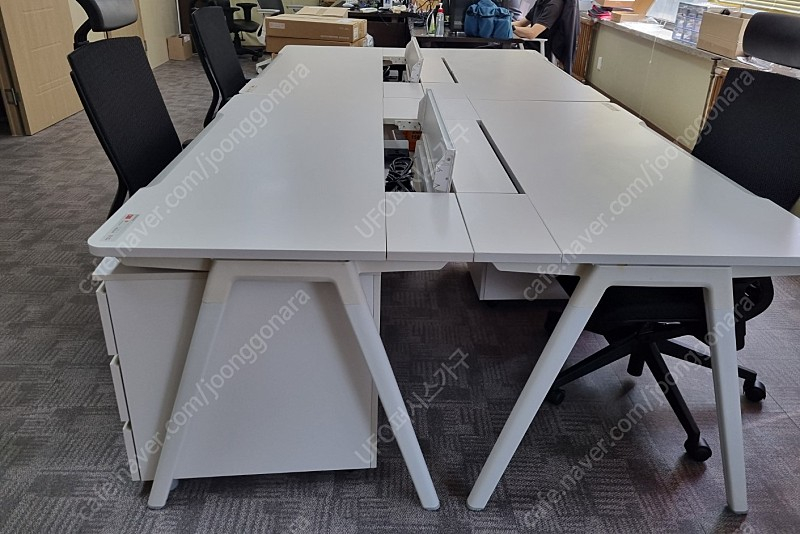 퍼시스 인에이블 덕트형 책상 1400*800 (FDD014)-사무실,사무용,학생 책상 이미지