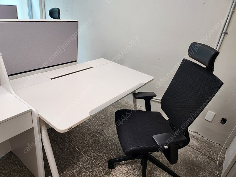 퍼시스 인에이블 덕트형 책상 1400*800 (FDD014)-사무실,사무용,학생 책상 이미지