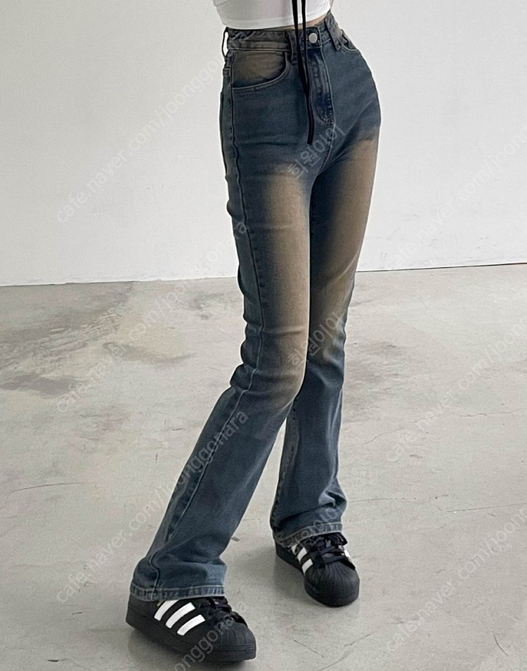 무드라벨 에이블리 지그재그 세미부츠컷 워싱 데님 청바지 이미지